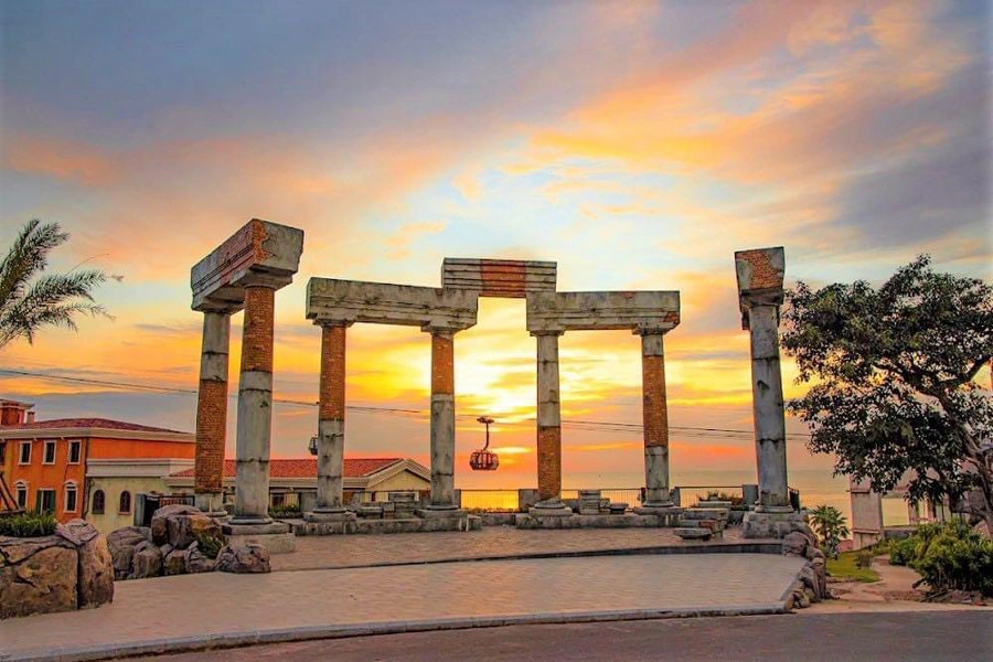 ga cáp treo Hòn Thơm